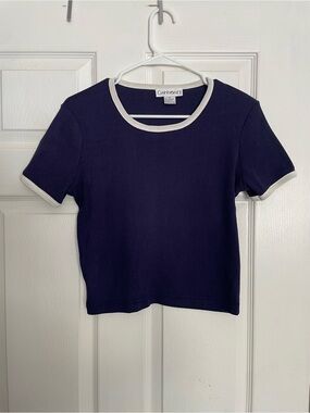 Vintage Currants Eggplant Purple Short Sleeve Crewneck Top with White Trim